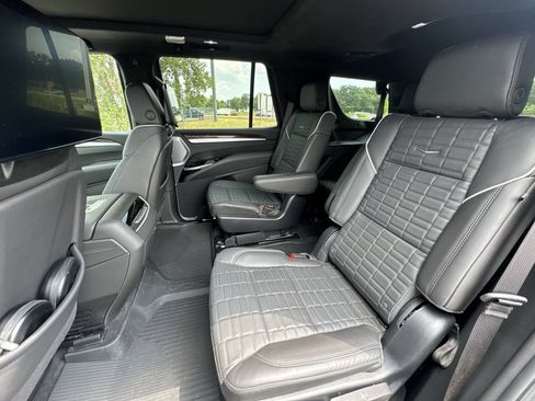 Certified 2025 Cadillac Escalade Sport Platinum w/ LPO, Floor Liner Package AWD/4WD image 22