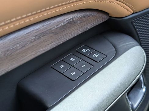 Used 2020 Land Rover Discovery HSE Luxury AWD/4WD image 29