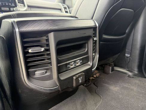 Used 2024 RAM 1500 Laramie AWD/4WD image 23