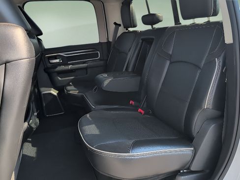 Used 2023 RAM 2500 Laramie AWD/4WD image 18
