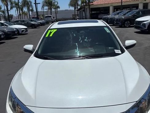 Used 2017 Honda Civic EX-L image 15