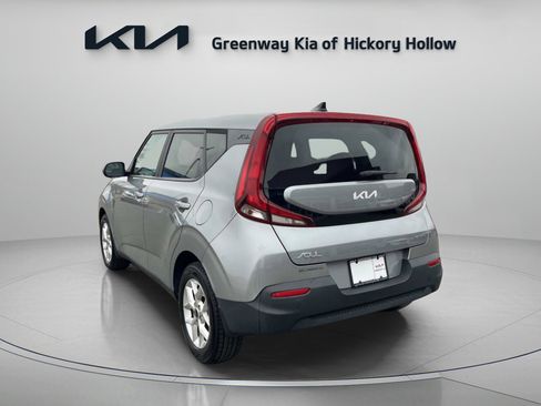 Certified 2022 Kia Soul LX w/ Technology Package image 5