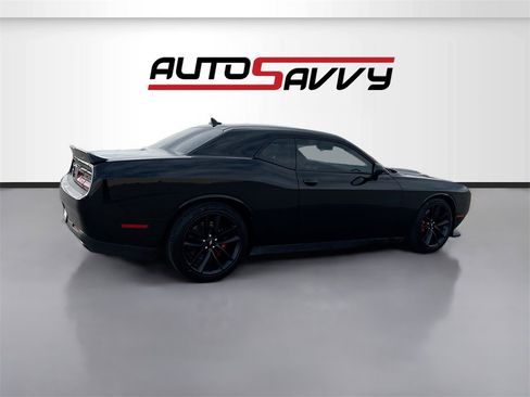 Used 2021 Dodge Challenger R/T w/ Plus Package image 7