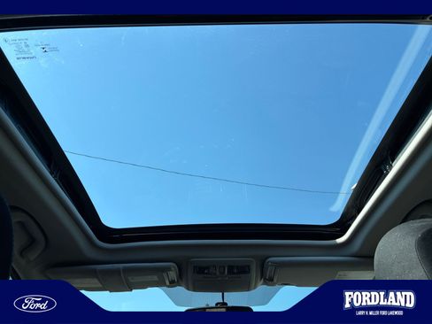 Used 2015 Subaru Forester 2.5i Premium AWD/4WD image 32
