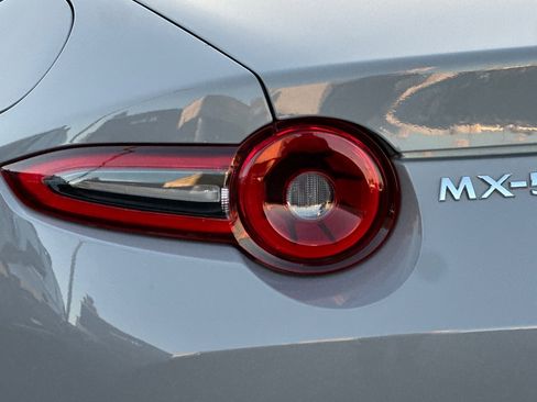 Used 2024 MAZDA MX-5 Miata RF Grand Touring w/ Weather Package image 44