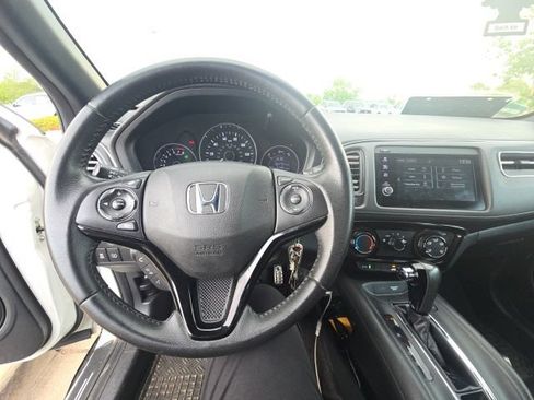 Used 2022 Honda HR-V Sport image 6