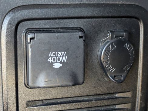 Used 2015 Toyota 4Runner Limited image 13