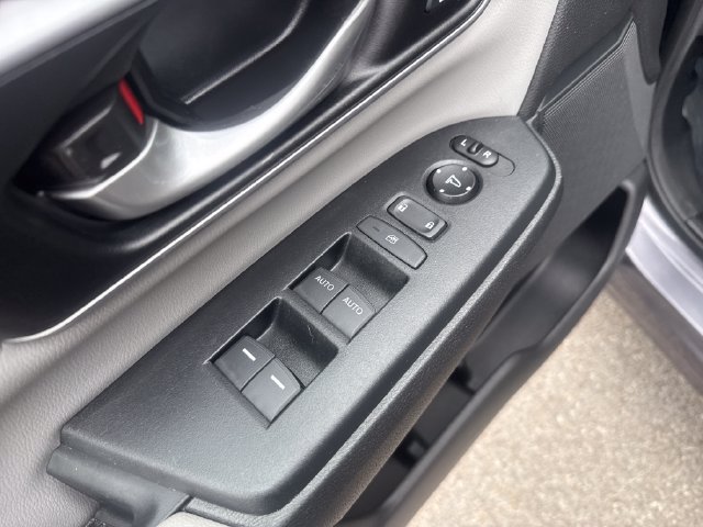 Used 2017 Honda CR-V EX-L image 11
