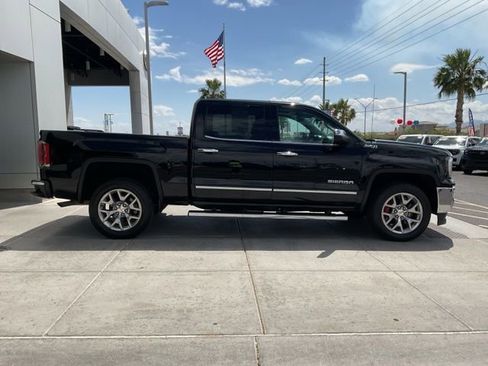 Used 2018 GMC Sierra 1500 SLT w/ SLT Premium Package AWD/4WD image 8