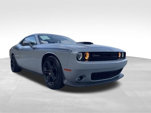 Used 2021 Dodge Challenger R/T w/ Shaker Package image 3