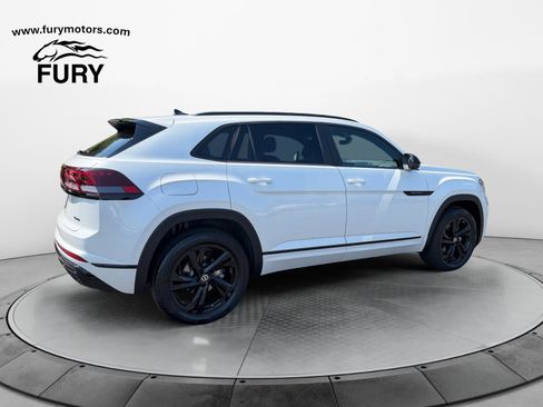 Used 2026 Volkswagen Atlas Cross Sport SEL R-Line AWD/4WD image 3