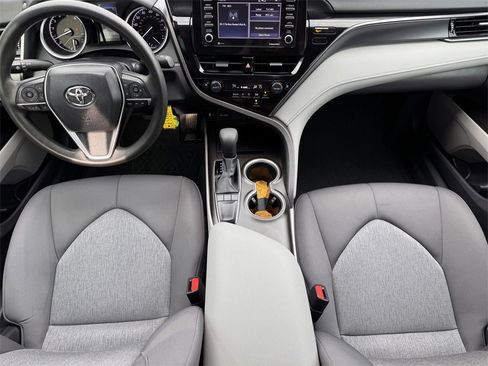 Used 2022 Toyota Camry LE image 24