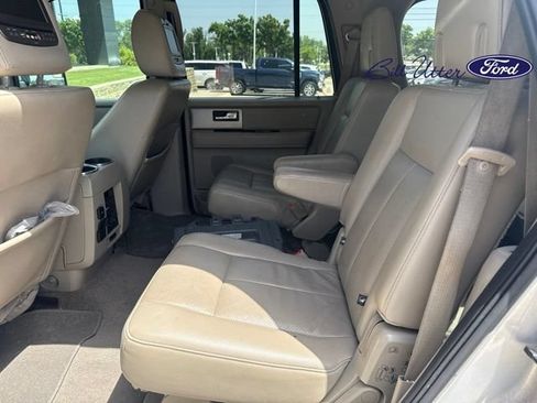 Used 2013 Ford Expedition Limited RWD image 5