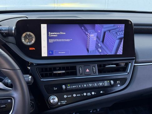 Certified 2025 Lexus ES 300h w/ Premium Package image 14