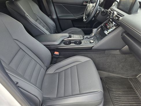 Used 2022 Lexus IS 350 F Sport image 13