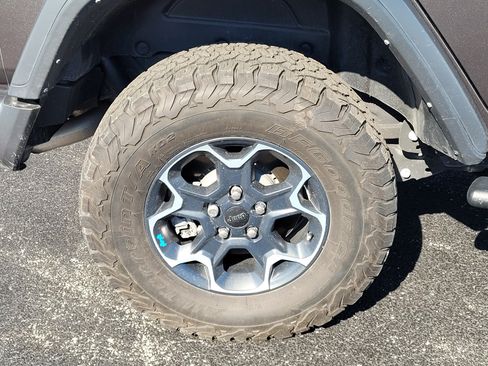 Used 2022 Jeep Wrangler Unlimited Rubicon 4xe AWD/4WD image 10
