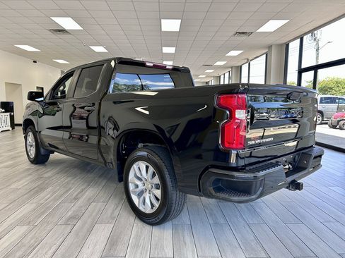 Used 2021 Chevrolet Silverado 1500 Custom w/ Safety Confidence Package RWD image 7