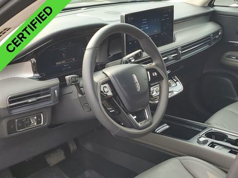 Used 2023 Lincoln Corsair AWD w/ Equipment Group 101A image 7