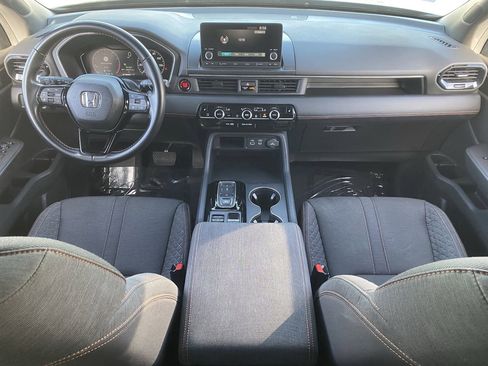 Certified 2023 Honda Pilot Sport image 12