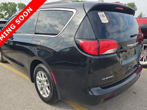 Used 2021 Chrysler Voyager Lxi FWD image 4