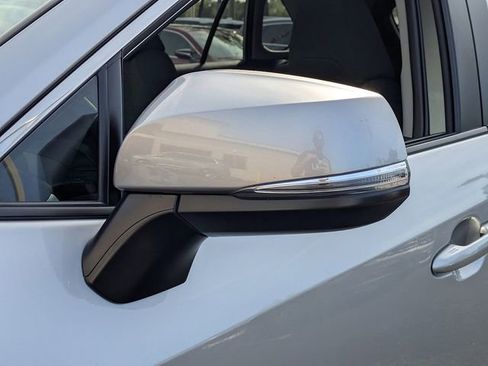 Used 2023 Toyota RAV4 XLE w/ Convenience Package FWD image 10