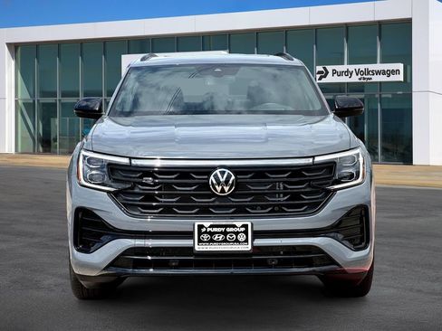 New 2026 Volkswagen Atlas Cross Sport SEL R-Line AWD/4WD image 3