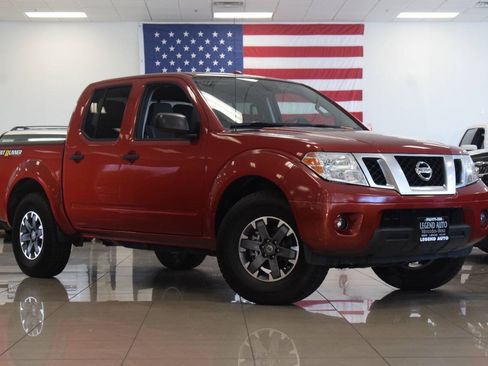 Used 2015 Nissan Frontier Desert Runner RWD image 2
