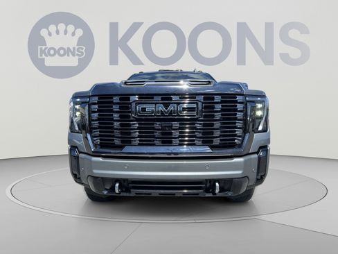 Used 2024 GMC Sierra 2500 Denali Ultimate AWD/4WD image 11