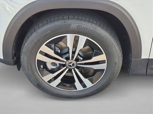 Certified 2025 Mercedes-Benz GLB 250 image 23