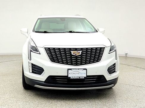 Used 2021 Cadillac XT5 Premium Luxury AWD/4WD image 2