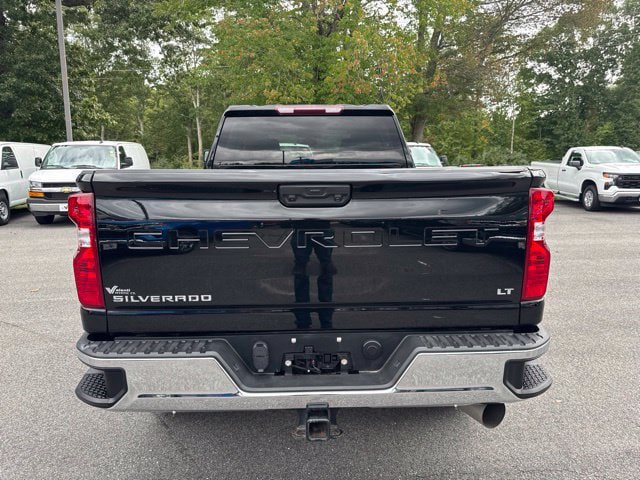 Used 2022 Chevrolet Silverado 3500 LT w/ Convenience Package AWD/4WD image 6