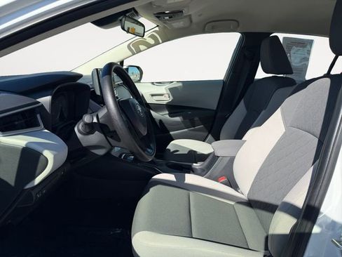 Certified 2025 Toyota Corolla LE image 9