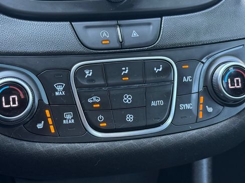 Used 2023 Chevrolet Malibu LT w/ Driver Confidence Package FWD image 4