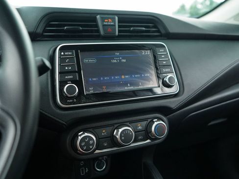 Used 2025 Nissan Versa S w/ Electronics Package FWD image 8