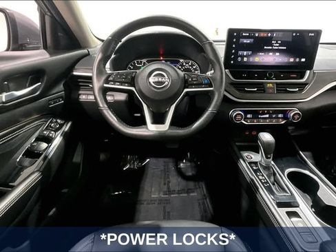 Used 2023 Nissan Altima AWD image 11