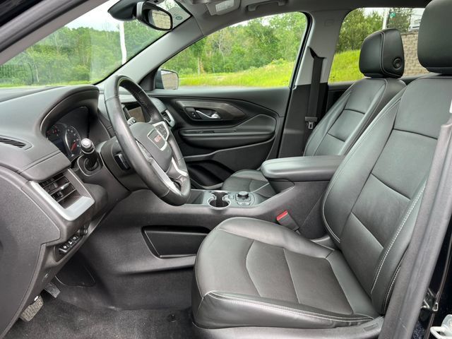 Used 2023 GMC Terrain SLT w/ Infotainment Package II AWD/4WD image 3