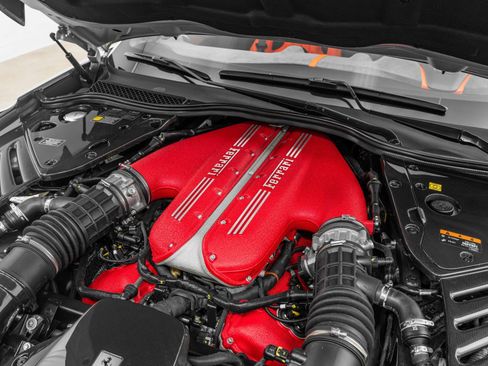 Certified 2023 Ferrari 812 Competizione image 27