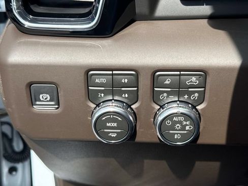 New 2026 GMC Sierra 1500 Denali w/ Technology Package AWD/4WD image 26