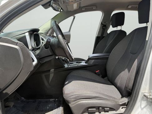 Used 2017 Chevrolet Equinox LT w/ Convenience Package FWD image 16