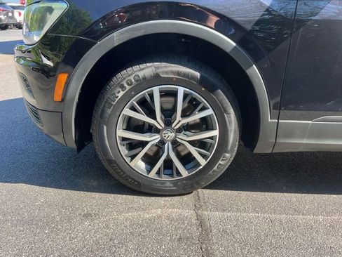 Used 2019 Volkswagen Tiguan SE w/ Panoramic Sunroof Package AWD/4WD image 27