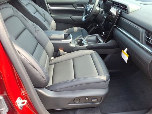 New 2026 GMC Terrain Elevation w/ Elevation Premium Package AWD/4WD image 7