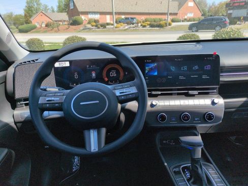 New 2026 Hyundai Kona SE FWD image 22