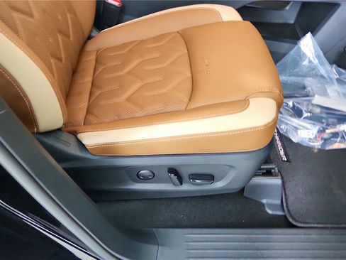 New 2026 Nissan Pathfinder Platinum w/ Cargo Package image 42