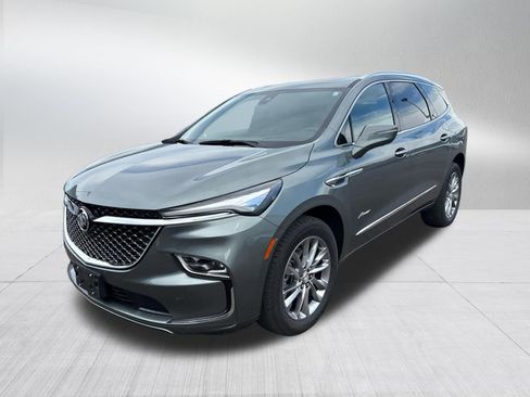 Used 2023 Buick Enclave Avenir w/ Avenir Technology Package AWD/4WD image 2