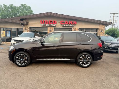 Used 2018 BMW X5 xDrive50i w/ M Sport Package AWD/4WD image 4
