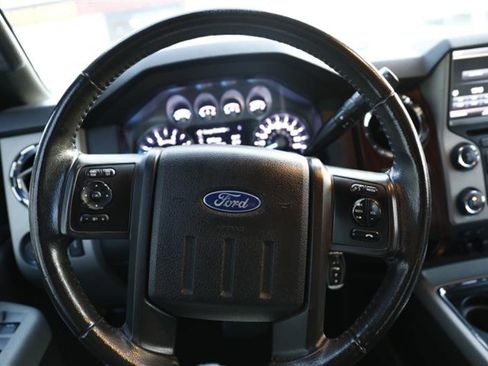 Used 2013 Ford F250 Lariat image 18