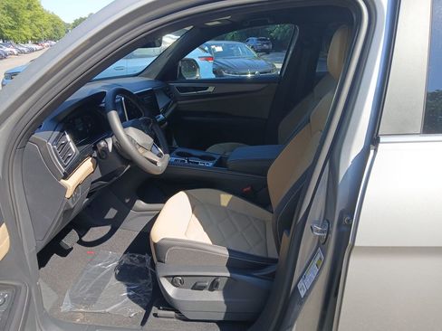 New 2026 Volkswagen Atlas Cross Sport SE AWD/4WD image 9