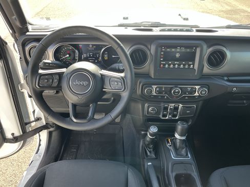 Used 2023 Jeep Wrangler Unlimited w/ Cold Weather Group AWD/4WD image 12