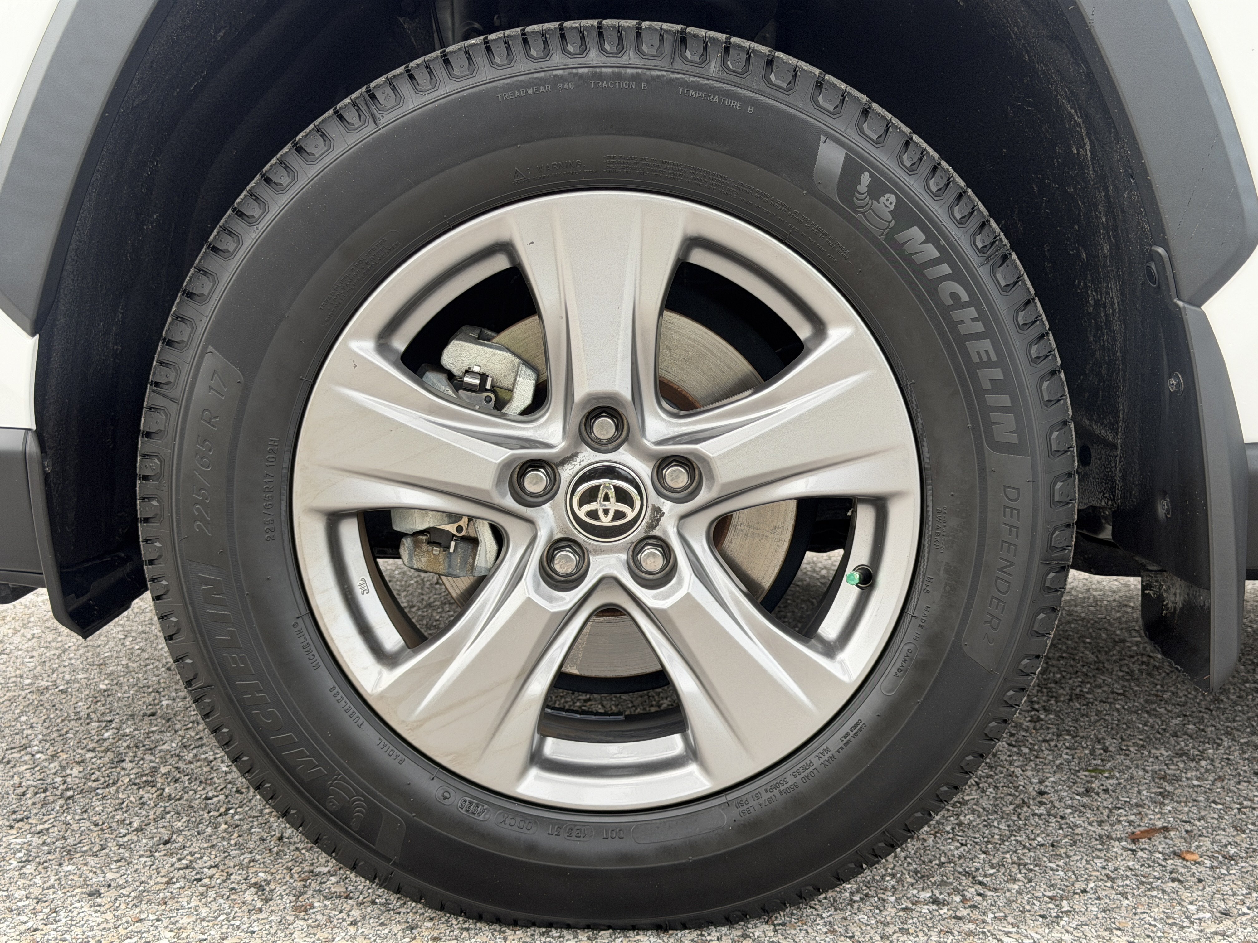 Used 2024 Toyota RAV4 XLE w/ Convenience Package FWD image 37