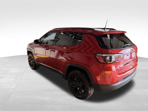 New 2026 Jeep Compass Latitude image 3